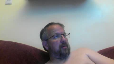 Snapshot of robxx32 chatting on June 17, 2026, 11:12 am robxx32 online show from June 17, 2026, 11:12 am