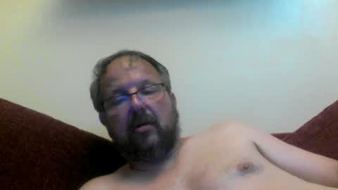 Snapshot of robxx32 chatting on June 24, 2026, 12:31 am robxx32 online show from June 24, 2026, 12:31 am