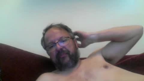 Snapshot of robxx32 chatting on July 17, 2026, 7:37 am robxx32 online show from July 17, 2026, 7:37 am
