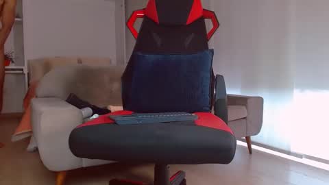 roby_millerr online show from February 13, 2025, 9:49 pm