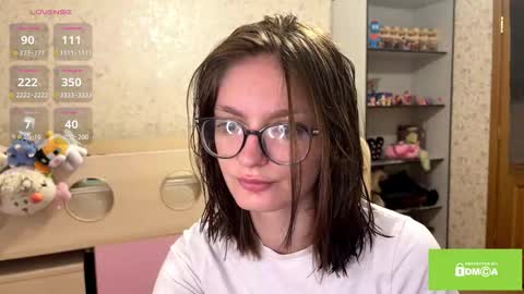 robynsentinella online show from March 13, 2026, 10:27 pm