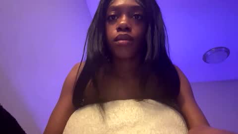 Snapshot of robynthegoddess chatting on February 1, 2026, 10:36 am robynthegoddess online show from February 1, 2026, 10:36 am