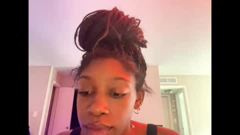 Snapshot of robynthegoddess chatting on March 29, 2026, 5:13 pm robynthegoddess online show from March 29, 2026, 5:13 pm