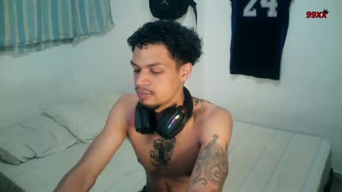 Rocco online show from November 18, 2025, 2:17 am