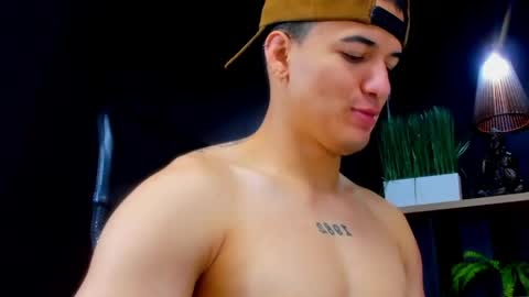 rocco_santos online show from April 11, 2026, 6:23 pm