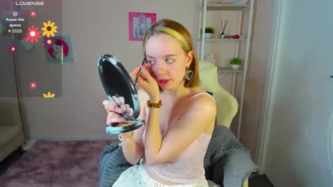 Rockett online show from September 26, 2025, 11:42 pm