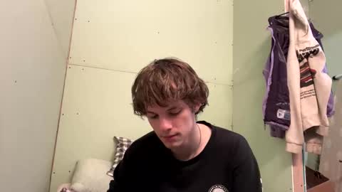 rockeylo99 online show from November 26, 2025, 9:38 pm