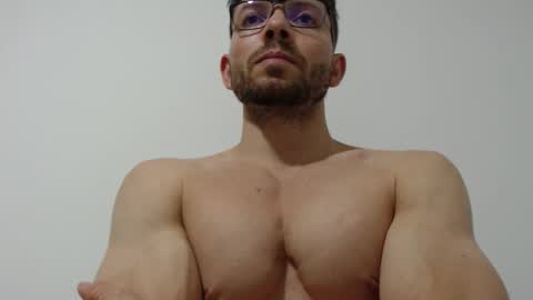 rocky muscle online show from March 25, 2026, 3:01 am