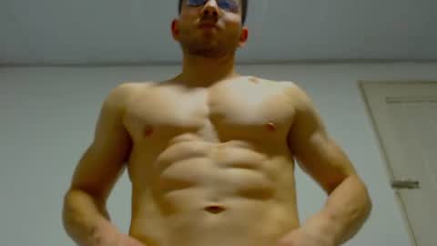 Snapshot of rocky_muscle chatting on June 10, 2026, 12:33 am rocky muscle online show from June 10, 2026, 12:33 am