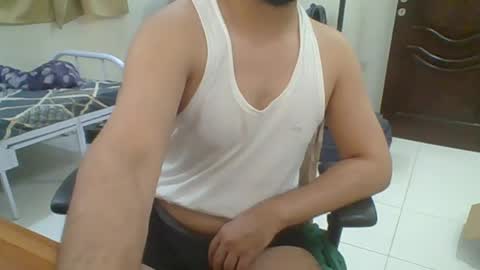 rockysam090 online show from April 5, 2026, 12:46 pm