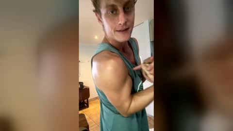 rodofra online show from February 24, 2026, 3:43 pm