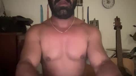 rodrigo232426 online show from November 11, 2025, 5:51 am