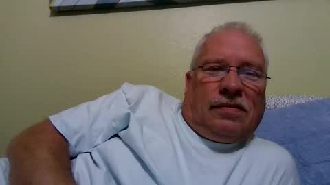 rodstud641 online show from October 19, 2025, 5:08 am