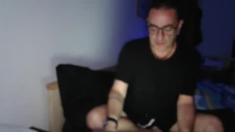 rogerrabbit2023 online show from September 19, 2025, 11:27 pm