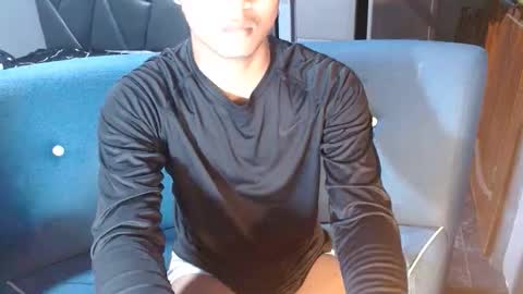 Snapshot of rogueprince_jace chatting on April 7, 2026, 1:50 am Jace online show from April 7, 2026, 1:50 am