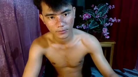 Snapshot of roianboyyy chatting on June 20, 2026, 12:14 am roianboyyy online show from June 20, 2026, 12:14 am