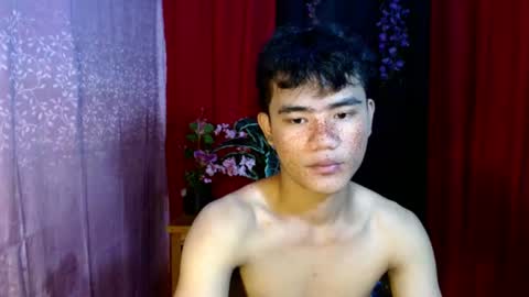 Snapshot of roianboyyy chatting on August 8, 2026, 9:00 am roianboyyy online show from August 8, 2026, 9:00 am