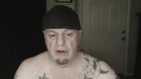 roinaz online show from January 1, 2025, 7:10 pm