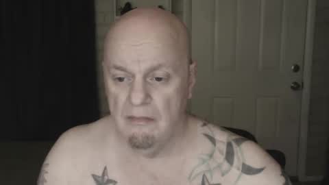 roinaz online show from February 17, 2025, 8:41 am