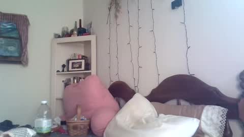 Rosie Rios online show from February 15, 2026, 3:42 pm