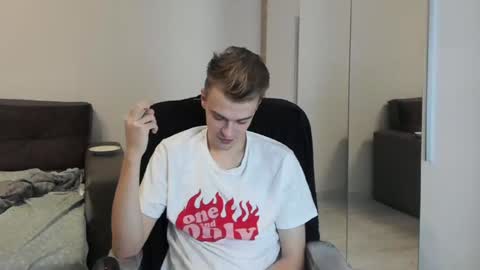 taylor fox online show from January 14, 2025, 6:07 pm