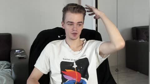 taylor fox online show from February 4, 2025, 10:54 am