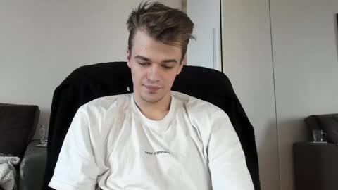 taylor fox online show from February 25, 2025, 11:30 am