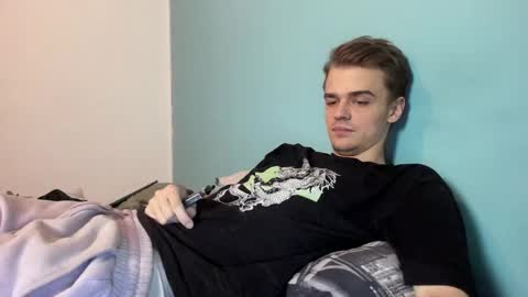 taylor fox online show from September 13, 2025, 6:40 pm