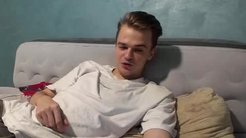 taylor fox online show from November 14, 2025, 6:50 pm