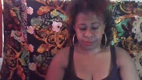 rolande9794 online show from November 17, 2025, 8:53 am