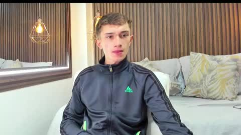 Snapshot of rolito18_ chatting on February 23, 2025, 3:29 pm twink juli online show from February 23, 2025, 3:29 pm
