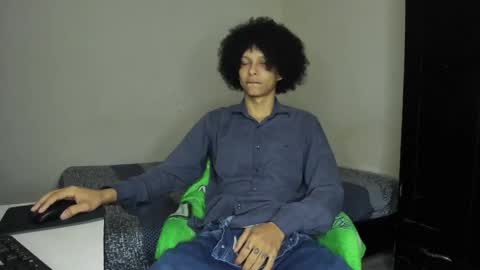 rolling_05 online show from February 2, 2026, 3:05 am