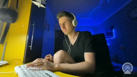 Snapshot of roma305991 chatting on June 27, 2026, 7:19 pm roma305991 online show from June 27, 2026, 7:19 pm