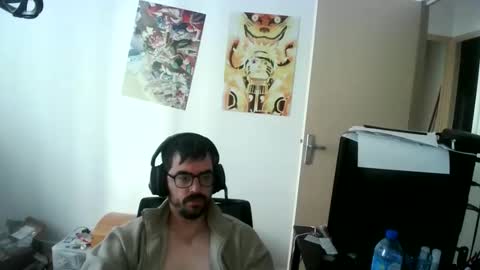 romainb72 online show from May 15, 2026, 7:15 am
