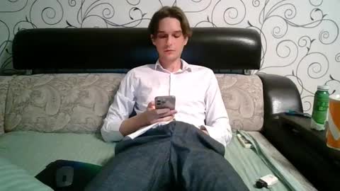 roman1650337 online show from September 30, 2025, 8:36 pm