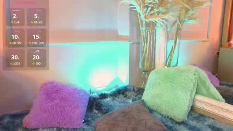   online show from November 8, 2025, 12:16 pm