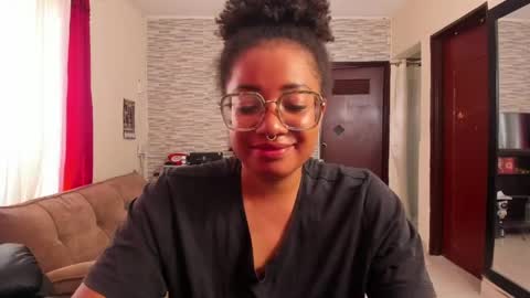 Snapshot of romantic_stargirl chatting on May 30, 2026, 4:26 pm Is A Belle online show from May 30, 2026, 4:26 pm