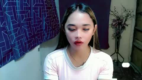 Snapshot of romanticslutxxx chatting on June 14, 2026, 2:08 pm empress online show from June 14, 2026, 2:08 pm