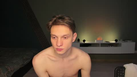 Romeo online show from December 15, 2024, 10:58 pm