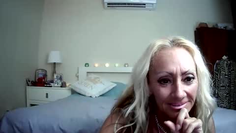 Snapshot of romeodiamond chatting on June 5, 2026, 7:30 pm romeodiamond online show from June 5, 2026, 7:30 pm