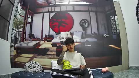 Romeo online show from September 30, 2025, 7:41 pm