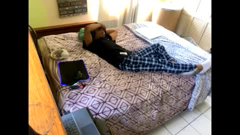 romeotyn online show from March 3, 2025, 4:56 pm