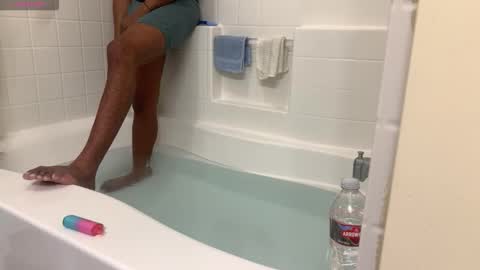 romeotyn online show from February 21, 2026, 7:48 pm