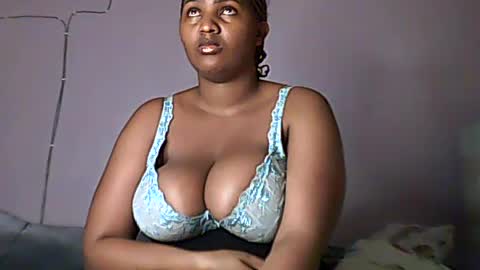 Snapshot of romina_26 chatting on June 17, 2026, 3:31 am Romina 26 online show from June 17, 2026, 3:31 am