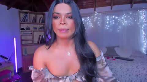 Romi Rouse online show from February 11, 2026, 3:44 am