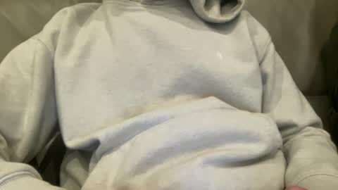 ronnyghg online show from February 3, 2025, 2:58 am