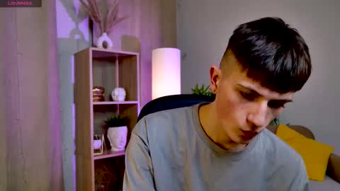 Rony online show from February 8, 2026, 7:39 pm