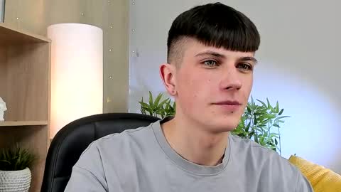 Rony online show from March 17, 2026, 9:07 pm