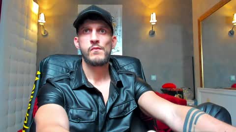 onlyfans-   online show from January 7, 2025, 9:46 pm