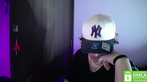 Snapshot of room_hot_x chatting on July 23, 2026, 12:35 am ken online show from July 23, 2026, 12:35 am